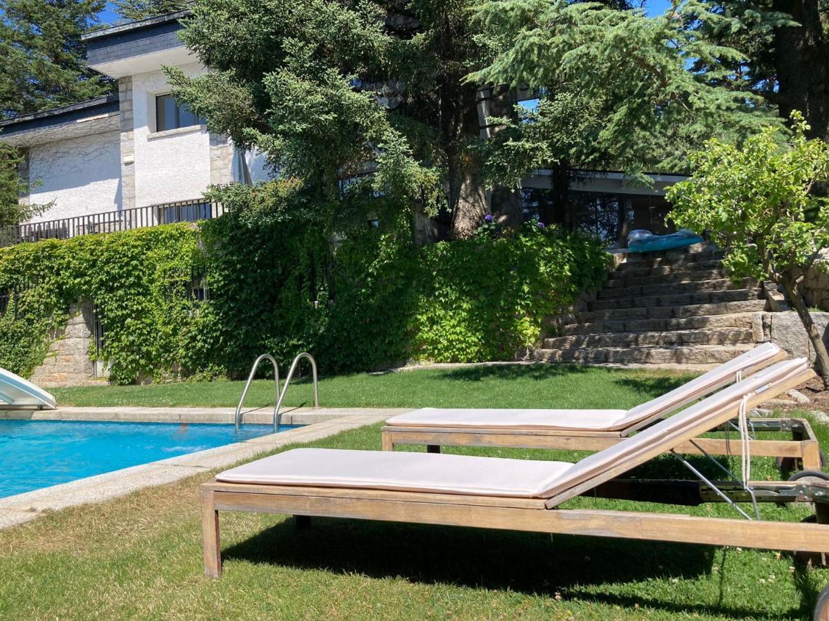 Los Cedros, Gran Chalet Con Piscina Y Apartamento En Navacerrada Villa Exterior photo